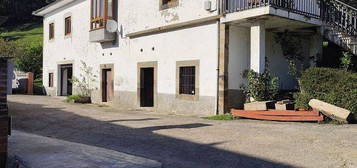 Chalet en calle Muñas de Abajo en Valdés