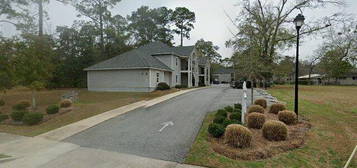 810 Baytree Rd Apt 16B, Valdosta, GA 31602