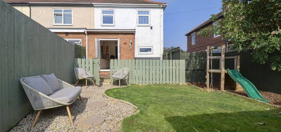 3 bed semi-detached house for sale