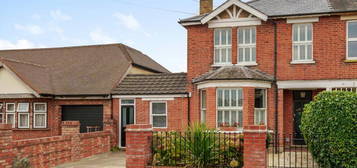 5 bedroom semi-detached house for sale