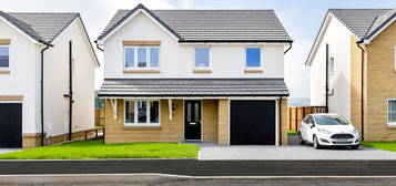 4 bed detached house for sale