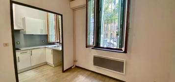 Appartement  à louer, 2 pièces, 1 chambre, 40 m²