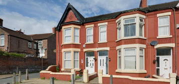 4 bedroom terraced house for sale