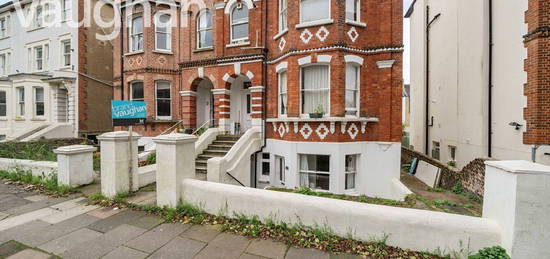 Flat to rent in Clarendon Villas, Hove, East Sussex BN3