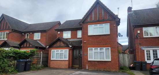 4 bed detached house for sale