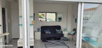 Appartement type studio terrasse Bordeaux victoire