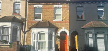 2 bed terraced house to rent