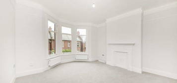 2 bed flat to rent