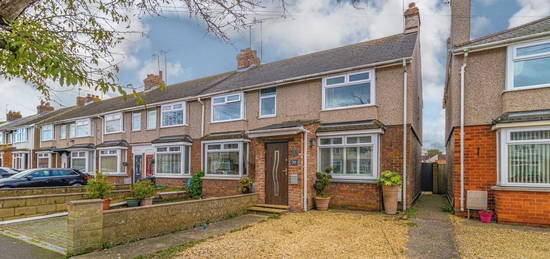 End terrace house to rent in Wiltshire Avenue, Swindon, Wiltshire SN2