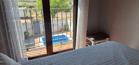 Chalet adosado en venta en calle Rio Tajo, 2