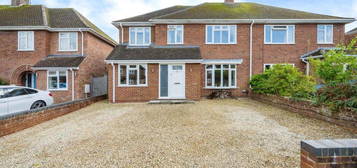 4 bedroom semi-detached house for sale