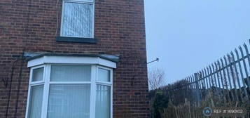 2 bedroom semi-detached house