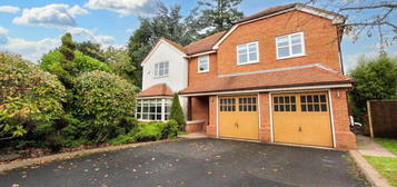 5 bedroom detached house to rent