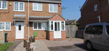 2 bedroom semi-detached house to rent