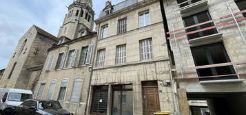 Dijon centre-ville type 1 sur cour à vendre