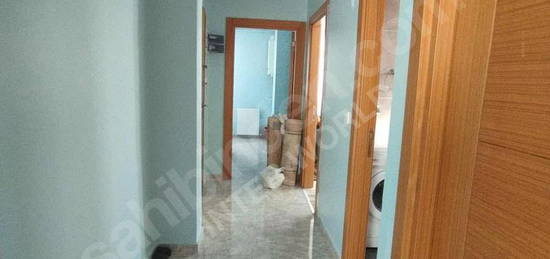 Cemil meriç mahallesi kısmen eşyalı 2+1 kiralık