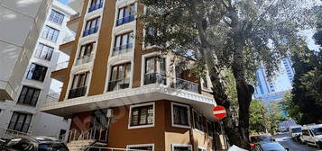 ASTORİA AVM ARKASI SATILIK 1+1 DAİRE (YENİ BİNA)