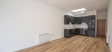 2 bed flat to rent