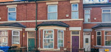 4 bedroom terraced house for sale