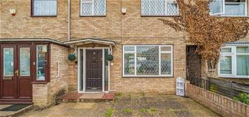 Terraced house to rent in Pemberton Road, Slough SL2