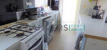 4 bedroom terraced house