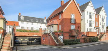 Property to rent in Chatham Way, Brentwood CM14