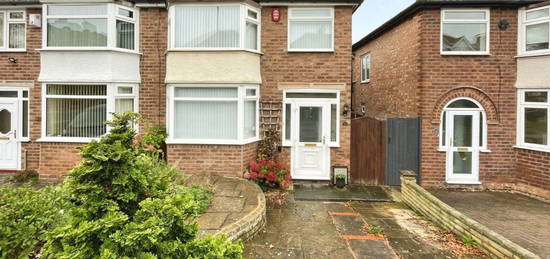 3 bed semi-detached house for sale