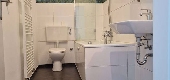 Wuppertal, Ölberg Bezugsfertig Renovierte 2 ZKDB, 59m², KM 590 Euro +NK