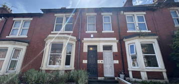 Terraced house to rent in Osborne Avenue, Jesmond, Newcastle Upon Tyne NE2