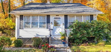 274 Scott St, Naugatuck, CT 06770