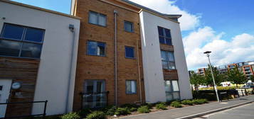 Flat to rent in Mizzen Court, Portishead, Bristol BS20