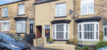 3 bed terraced house for sale