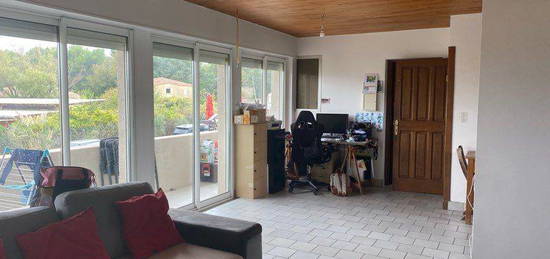 Appartement T3 venelles 64 m2