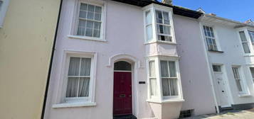 4 bedroom terraced house for sale