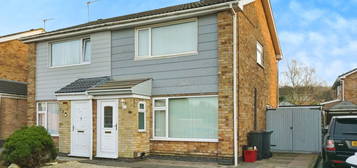 3 bed semi-detached house for sale