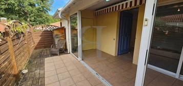 Villa avec terrasse et véranda à Saint Pantaléon les vignes