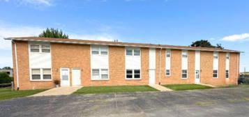 807 11th St #2, Charles City, IA 50616