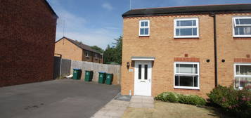 3 bed property to rent