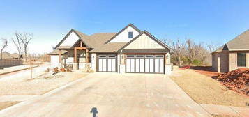 4800 McCann Ter, Mustang, OK 73064