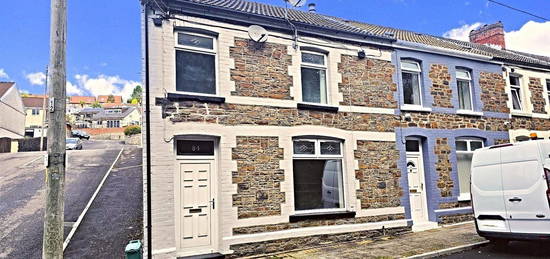 3 bed end terrace house for sale