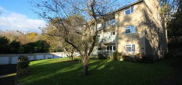 2 bedroom ground floor flat