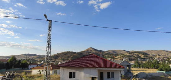 +++ULUKILA'da SATILIK MSATAKL YAYLA EV