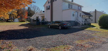 819 Lattimer Rd, Hazleton, PA 18202