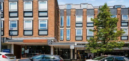 Flat to rent in Buckingham House West, Buckingham Parade, The Broadway, Stanmore, Greater London HA7