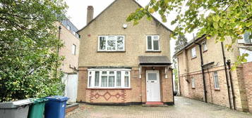 3 bedroom detached house