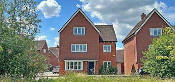 6 bedroom detached house