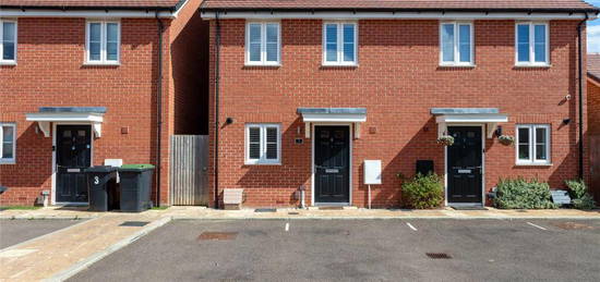 2 bedroom semi-detached house for sale