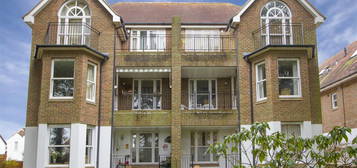 2 bed flat to rent