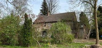 Einfamilienhaus mit Scheune und tollen Garten in Oberbobritzsch