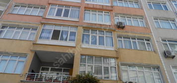 SAHİBİNDEN SATILIK DAİRE İST. GÜNGÖREN HAZNEDAR 2+1 90 M2 NET